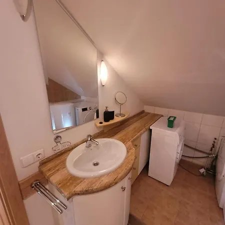 D-mansard, Free Parking, Self-check-in Apartment *