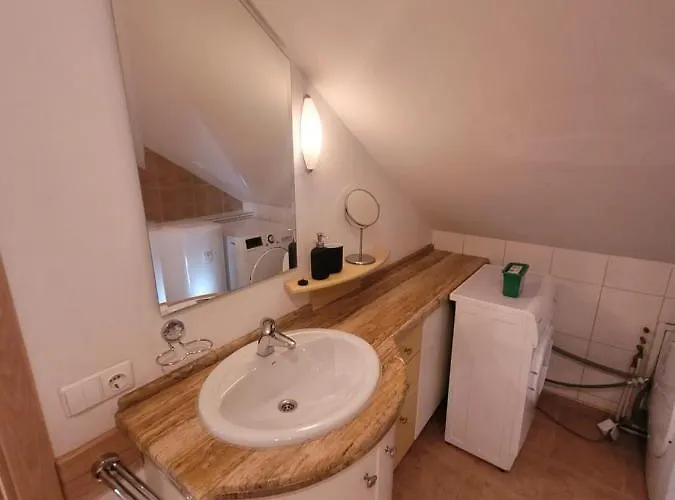 D-mansard, Free Parking, Self-check-in Apartment *