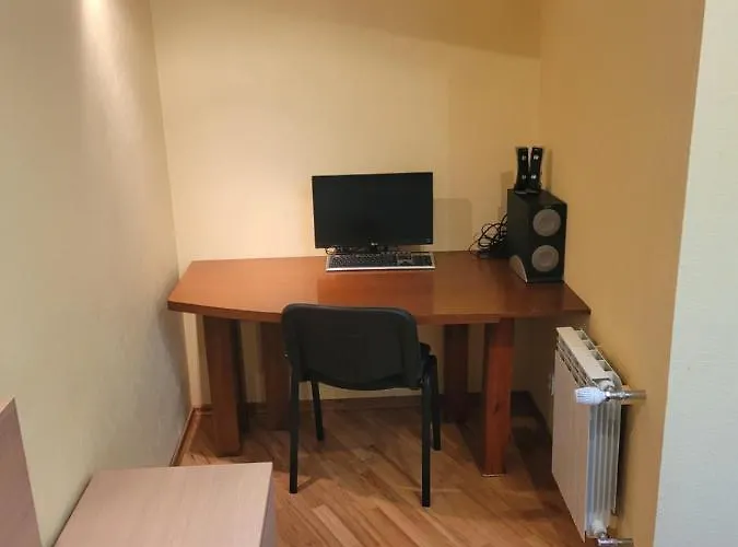 D-mansard, Free Parking, Self-check-in *